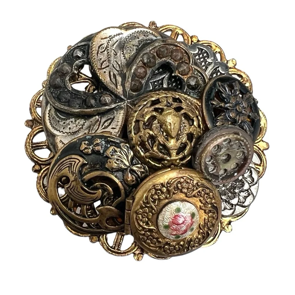 VINTAGE 3D BROOCH WITH WORKING LOCKET, HEARTS, & BUTTONS - NO PIN